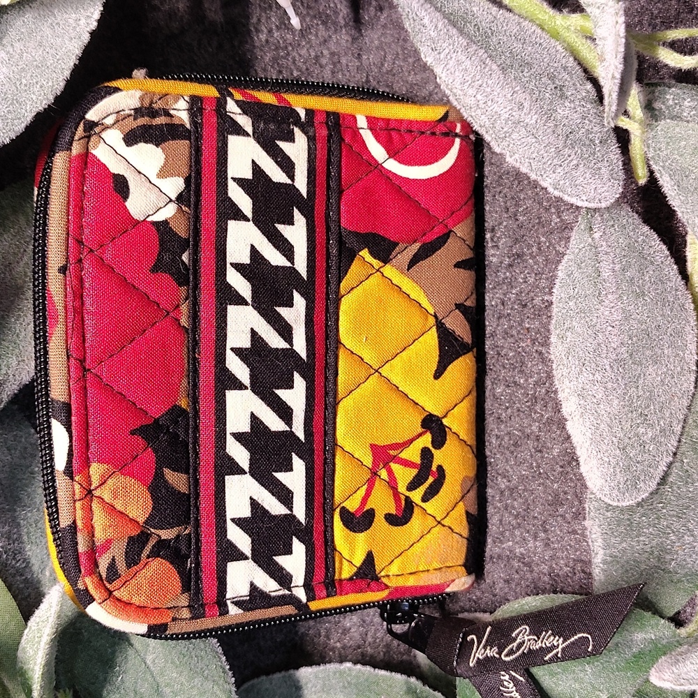 Vera Bradley Quilted Pattern Wallet (NWOT)